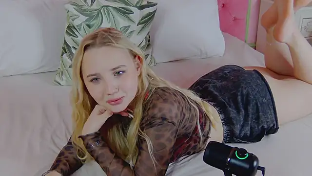 Sky_Cutie live sex cam