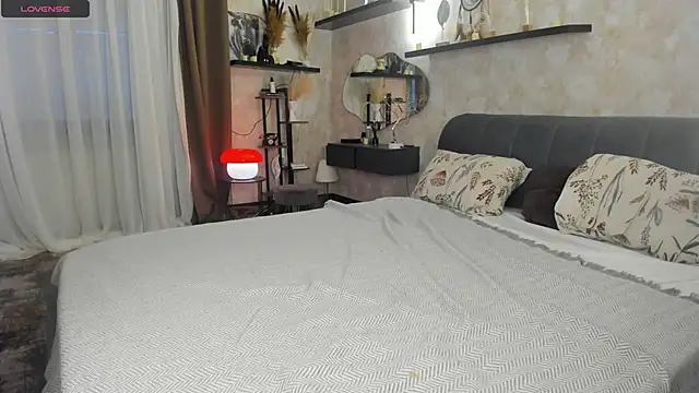 CharlesBurnett live sex cam