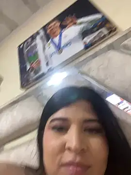 Vliacoooper2 live sex cam