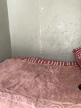 Bellabootie live sex cam