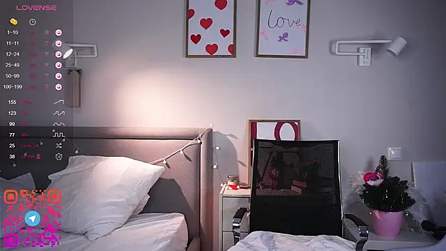 MegganKinson's cam snapshot