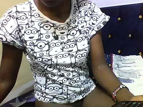 Sweetcamilladorah780's cam snapshot