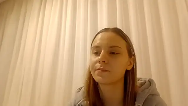 CrackShirker's cam snapshot