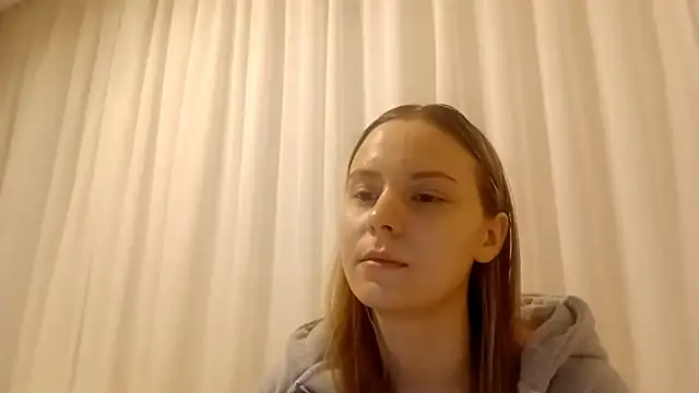 CrackShirker's cam snapshot