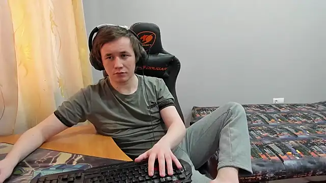 iliaskrislove live sex cam