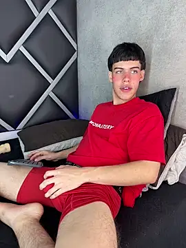 Lucian-greyy live sex cam