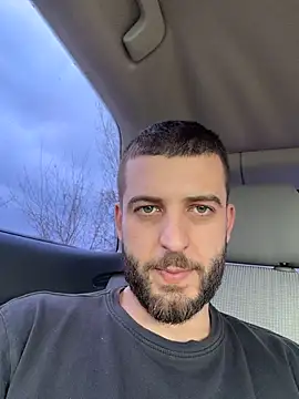 Pablo_Hornyguy95 live sex cam