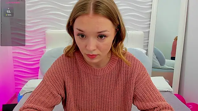 VirginOlly live sex cam