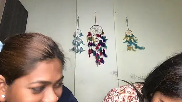 HoleyCoupon's cam snapshot