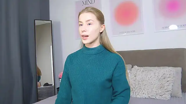 VioletiSwone live sex cam