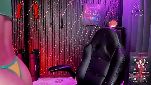 ZhoeStrong live sex cam