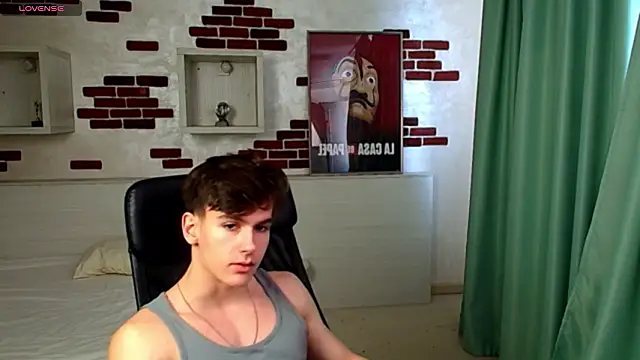 BradyFlint live sex cam