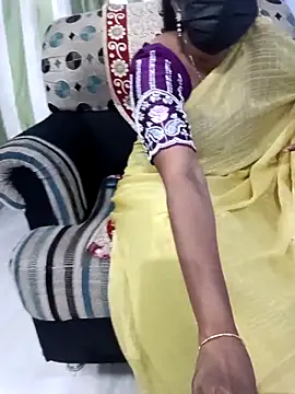 Tinarosy13's cam snapshot