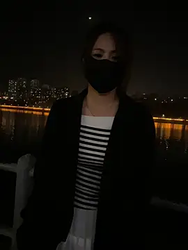 mi-ki1314 live sex cam