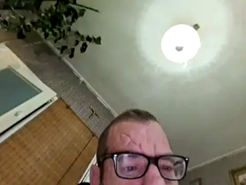 Maikel1981-NL live sex cam