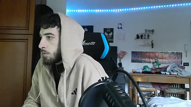 maestroboris95's cam snapshot