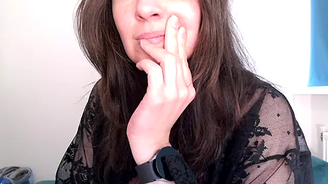 Ella_Next_Door's cam snapshot