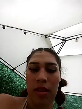 Annyeli live sex cam