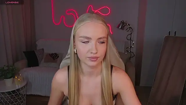 TessaGrays's cam snapshot