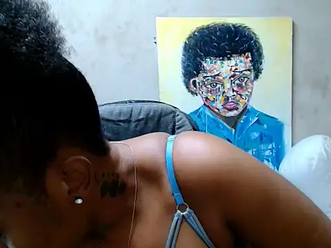 TyraHotxxx's cam snapshot