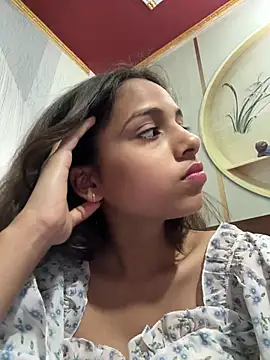 its_anuuu's cam snapshot