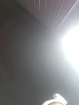 bubblesstaywet's cam snapshot