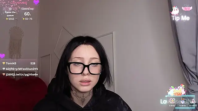 Sn0w__queen live sex cam