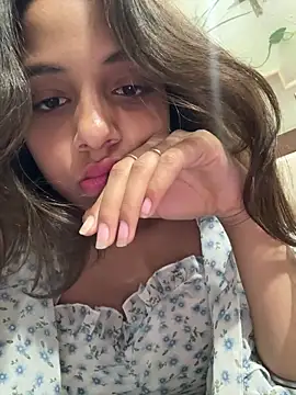 its_anuuu's cam snapshot