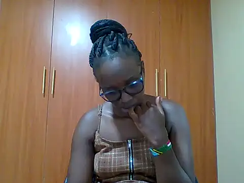 sexy_darleen23's cam snapshot