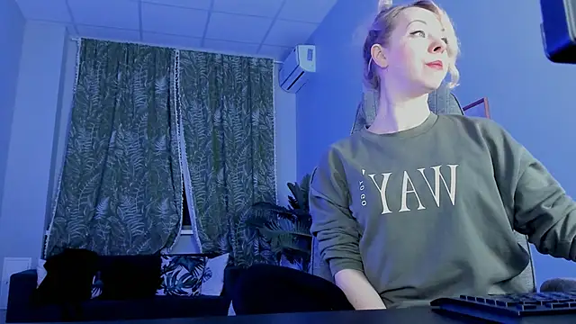 LylithSkye's cam snapshot