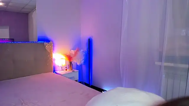 Laura_Leee live sex cam