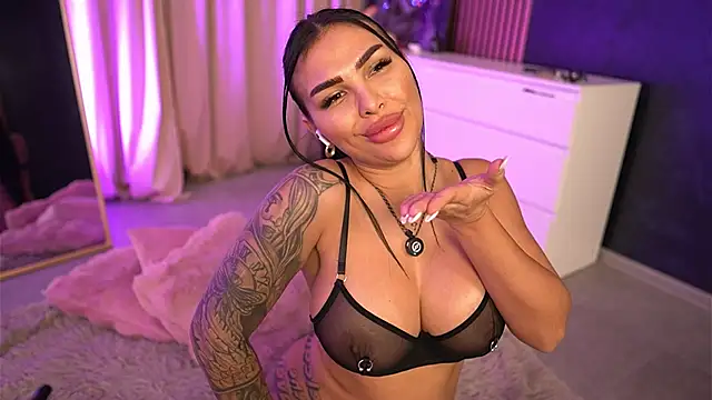 firesbomb777 live sex cam