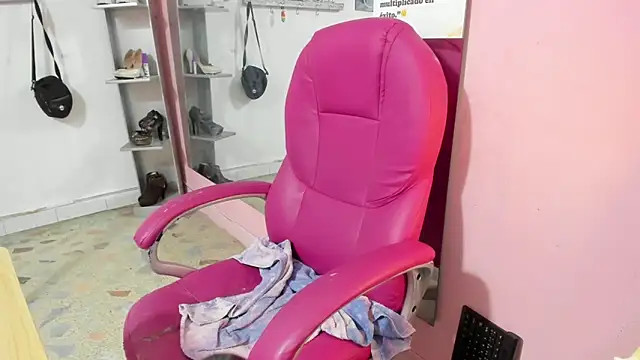 CAMILA--REY live sex cam