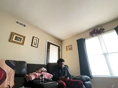 Bigdicktrick227 live sex cam