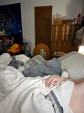 CuteKcCouple's cam snapshot