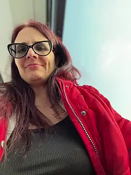 NataKitten live sex cam