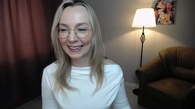 Ava_Elior live sex cam