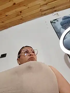 AlexxiaaMat live sex cam