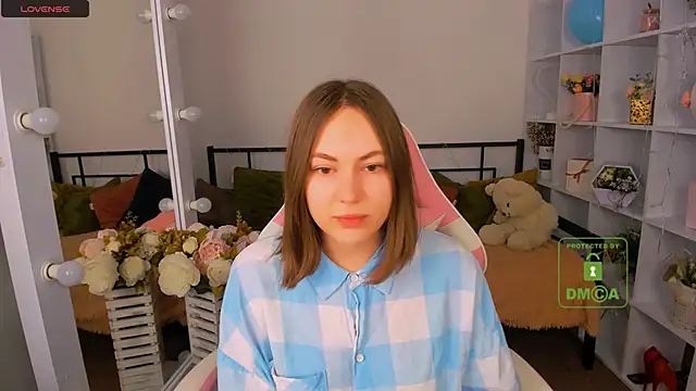 Elma_Lily live sex cam