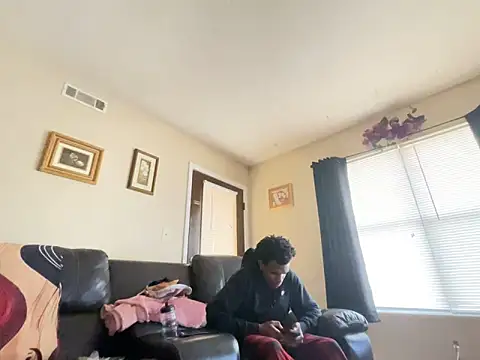 Bigdicktrick227 live sex cam