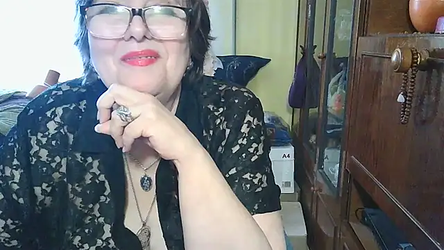 VeronicaGold511's cam snapshot