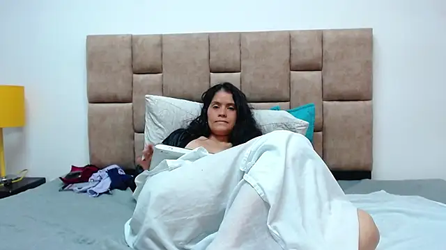 Paulynavera's cam snapshot