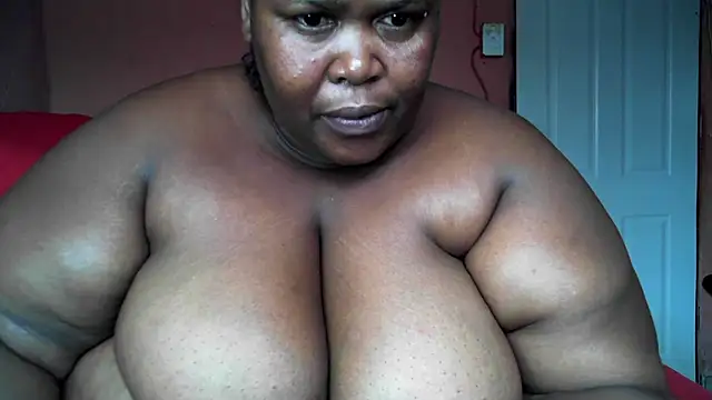 BigBellySlutty's cam snapshot