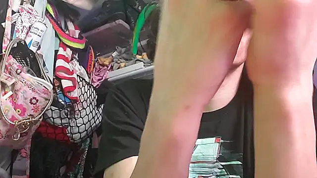 gurlnips live sex cam