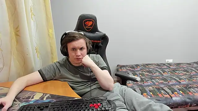 iliaskrislove live sex cam