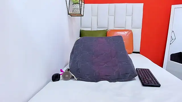 Demi_hot69's cam snapshot