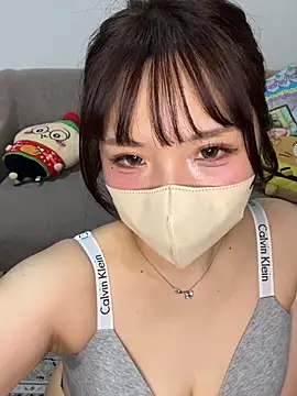 momodayo2525's cam snapshot