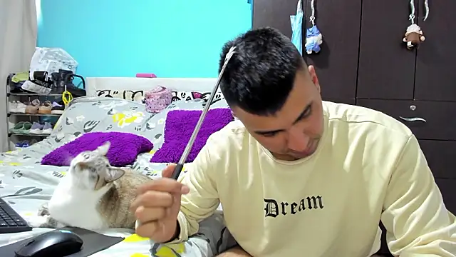 LazyandSniffer28 live sex cam