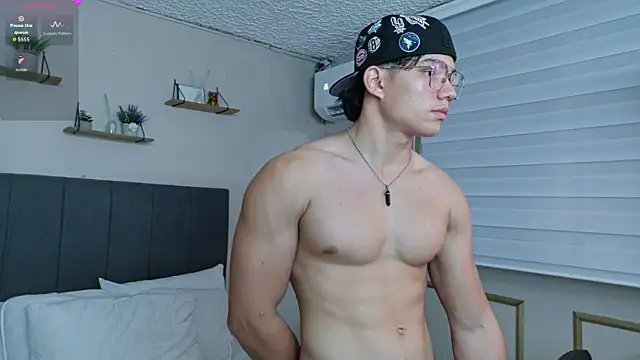 Thony_Big live sex cam