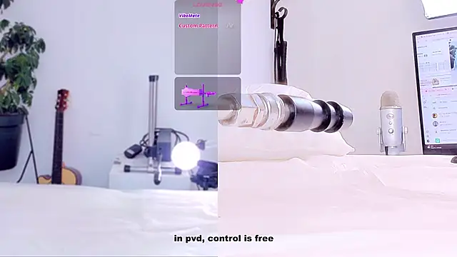 revy_blacck live sex cam